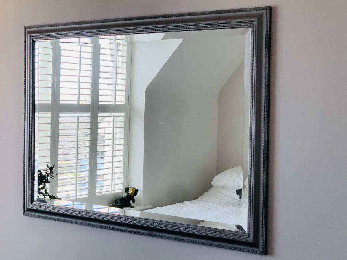 Penthouse Suite, Sea View, Close To Shops, Beach And Train St Leonards-on-Sea Kültér fotó