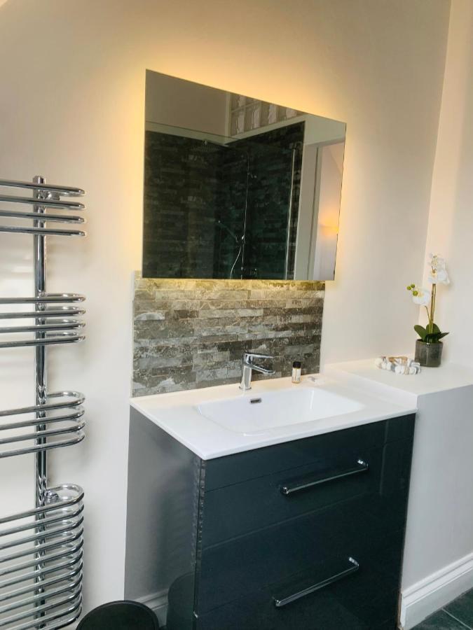 Penthouse Suite, Sea View, Close To Shops, Beach And Train St Leonards-on-Sea Kültér fotó