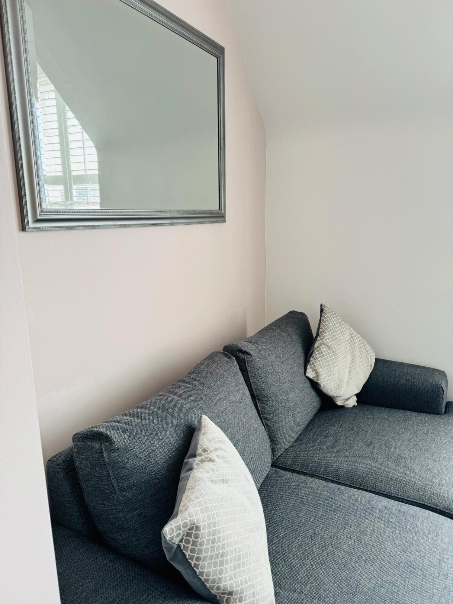 Penthouse Suite, Sea View, Close To Shops, Beach And Train St Leonards-on-Sea Kültér fotó