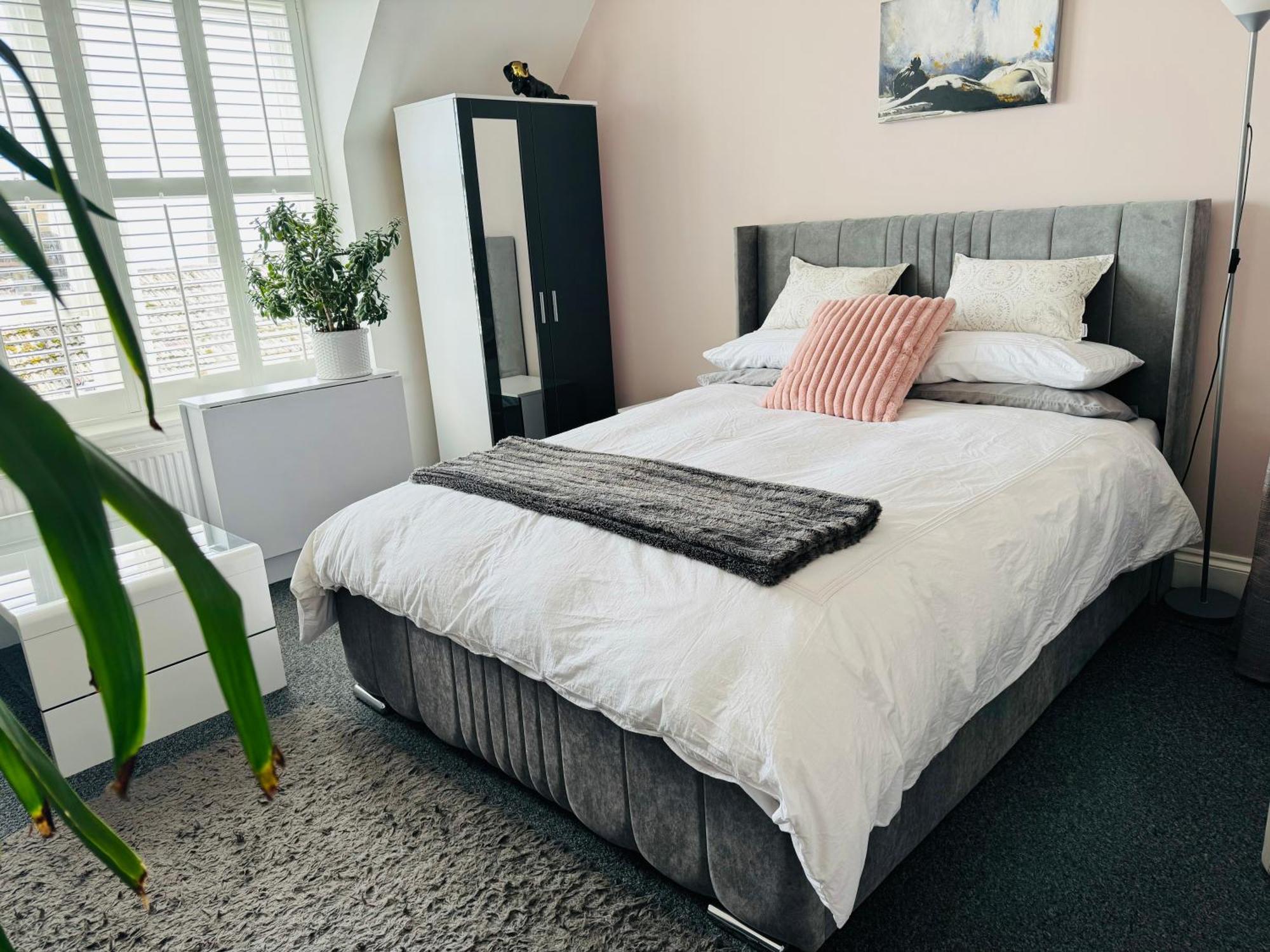 Penthouse Suite, Sea View, Close To Shops, Beach And Train St Leonards-on-Sea Kültér fotó